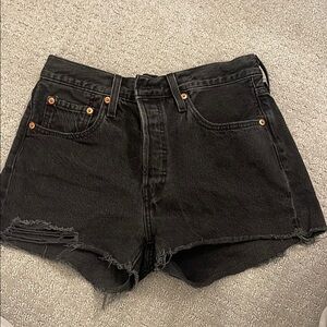 Levi shorts 
Black 
Size 27